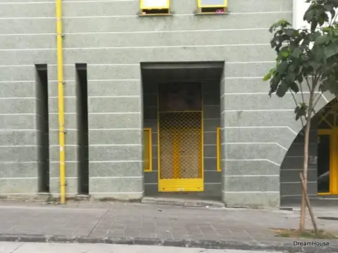 Commercial space in calle del Poeta Aquilino Iglesia Alvariño