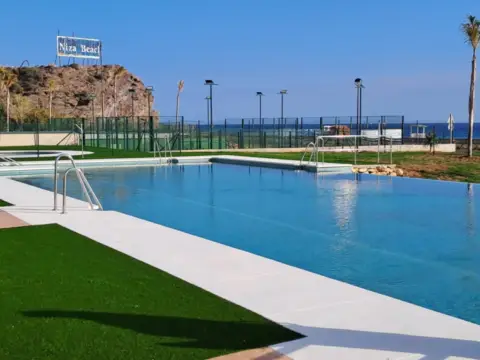 Piso en Venta en Almayate