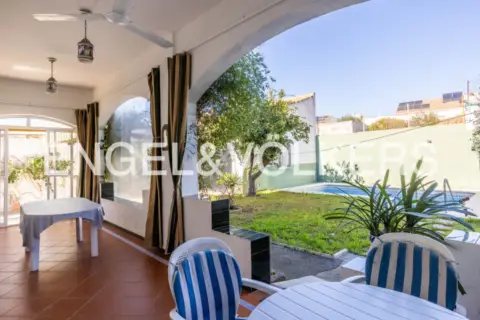 Casa adosada en Valencina de la Concepción