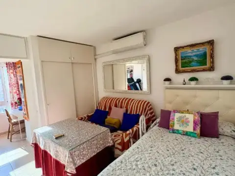 Estudio en Avenida del Gamonal, 7