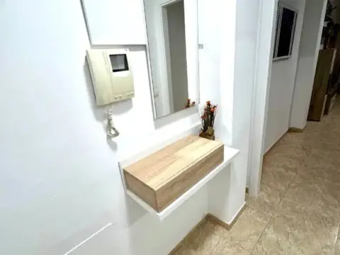 Piso en calle de la Plata