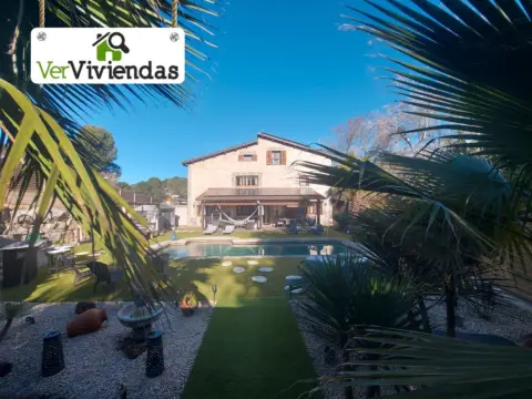 Casa en Passatge Castanyers, 3