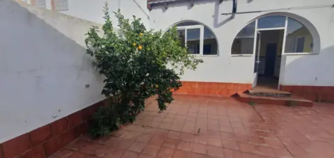 Casa en Corte de Peleas