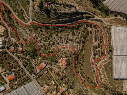 Terreno en calle Tablones