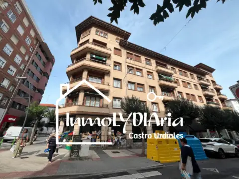 Piso en calle de Juan de la Cosa, 5