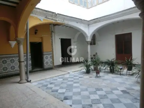 Edificio en Puerto de Santa María