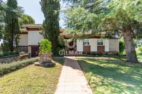 Chalet en Valdemorillo