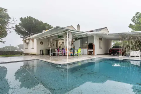 Chalet en Valdemorillo