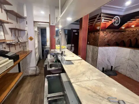 Local comercial en Universidad