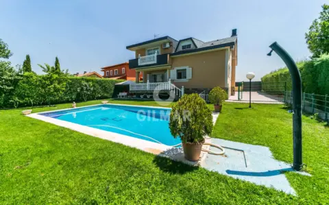 Chalet en Fuente El Saz