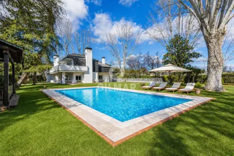 Chalet en Villafranca del Castillo