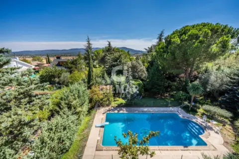 Chalet en Becerril