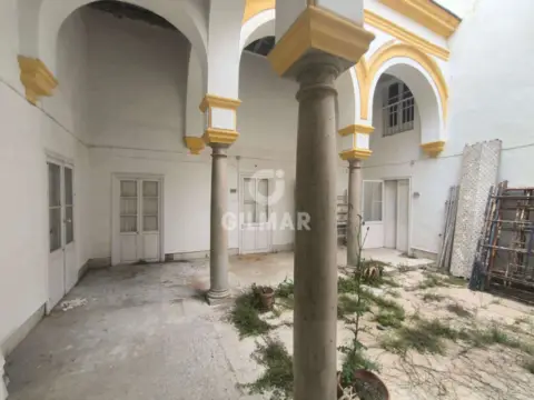 Edificio en Puerto de Santa María