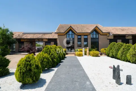 Chalet en Valdetorres de Jarama