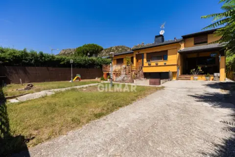 Chalet en Becerril