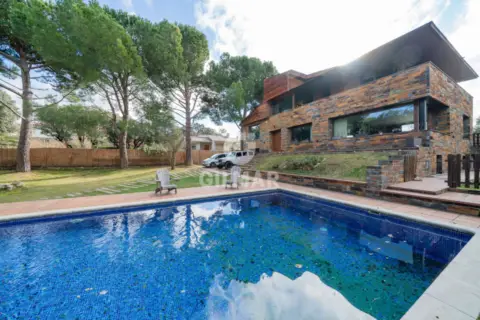 Chalet en Navalafuente