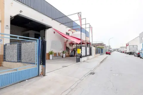 Nave industrial en Polígonos