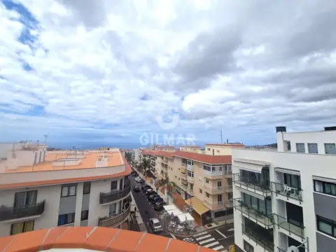 Piso en Avenida Iera y Clavijo