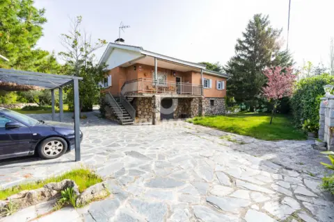 Chalet en Becerril