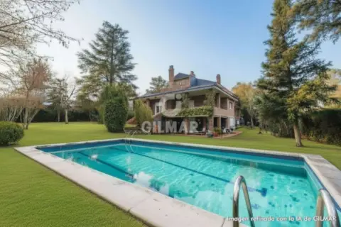 Chalet en Villafranca del Castillo