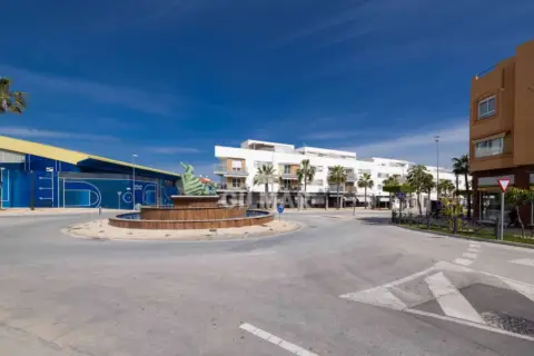Local comercial en Alhaurín de La Torre