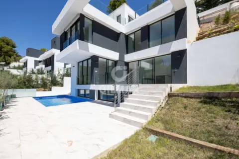 Chalet en Pinares de San Antón