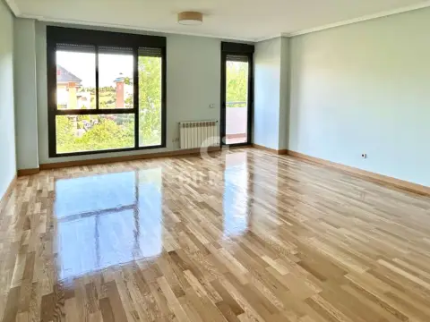 Piso en Golf-El Carralero