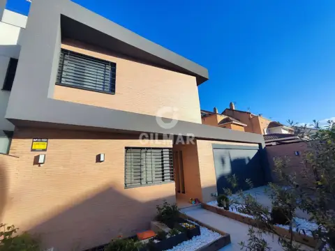 Chalet en Arroyomolinos