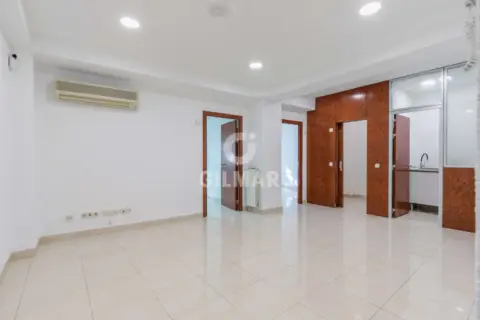 Piso en Cuatro Caminos