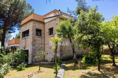 Chalet en Manzanares El Real