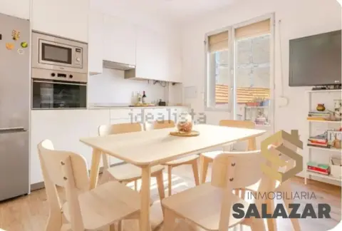 Piso en calle Zabalbide