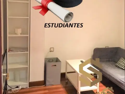 Piso en calle de la Torre