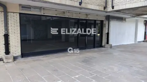 Local comercial en calle Txapinene Kalea