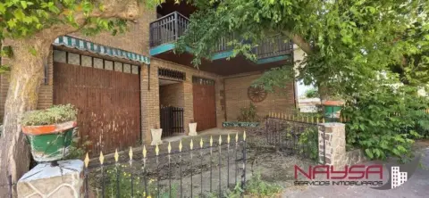 Chalet en Avenida del Puente del Río Ebro, 48