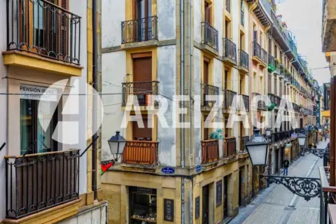 Piso en calle de Fermín Calbetón, 33