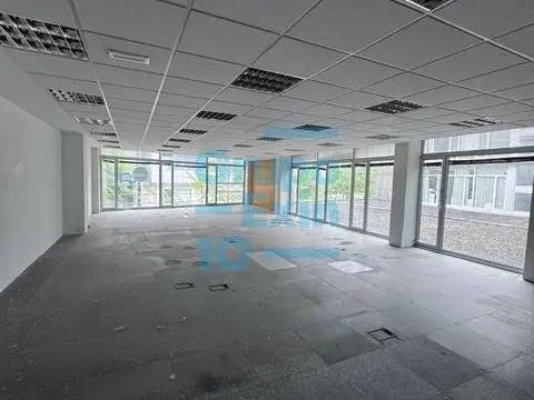 Oficina en calle de Portuetxe, 53