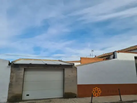 Almacén en La Zaida
