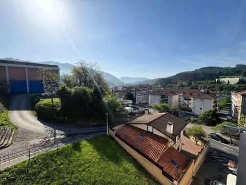 Piso en Areta