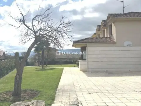 Chalet en Medina de Pomar