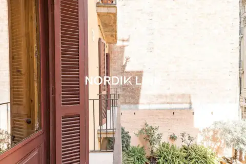 Piso en Carrer Comtal