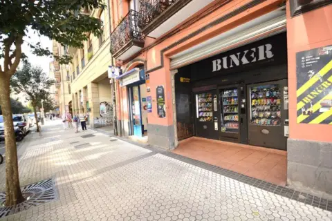 Local comercial en calle de Matia, 31
