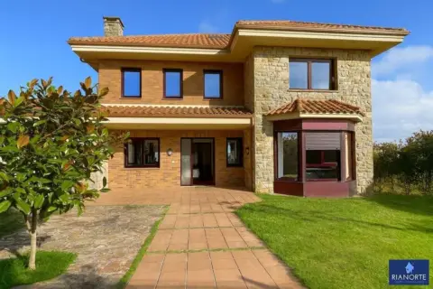 Chalet en calle de Cuba