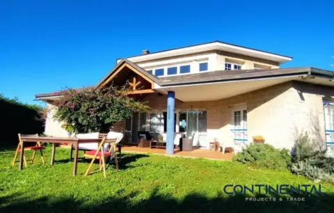 Chalet en calle Nv-2