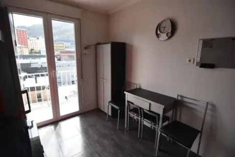 Piso en calle de Amaña