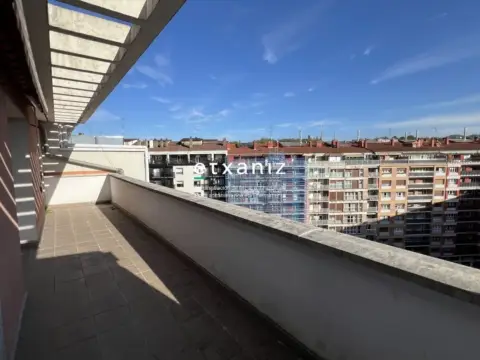 Piso en Isabel II.aren Hiribidea