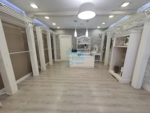 Local comercial en calle Urdaneta