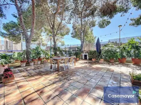 Chalet en calle de la Encina