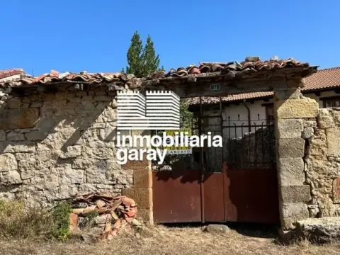Casa pareada en Renedo de Bricia