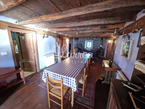 Casa en Barrio de Asterria