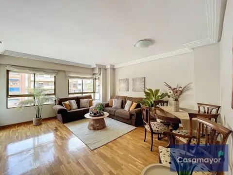 Piso en Avenida del General Marvá, 35